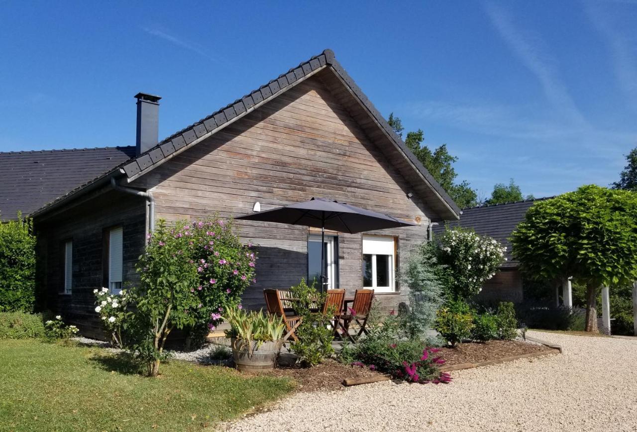 Gite De La Tuillere, Maison Contemporaine En Bois Avec Vue Et Piscine Saint-Aulaire Dış mekan fotoğraf